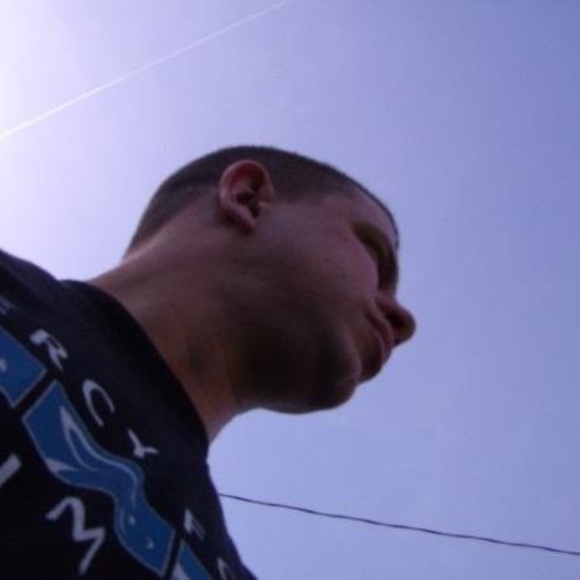 Meet your Posher, Rob - Picture 1 of 1